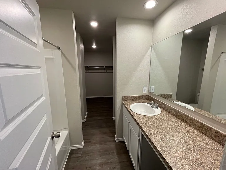 13014 Candace Way — Photo 16