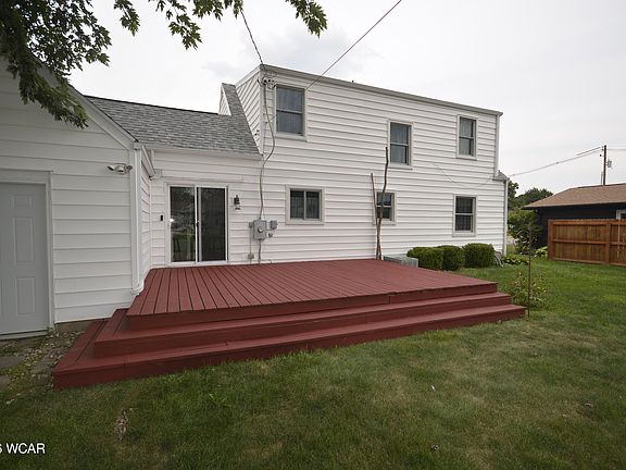 3rd image of 703 W Benton St