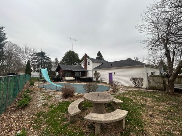 527 W Madison St, Belvidere, IL 61008