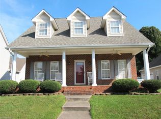 6657 Springfield Village Ln, Clemmons, NC 27012