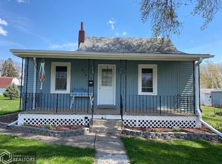 914 Emmett St, Burlington, IA 52601