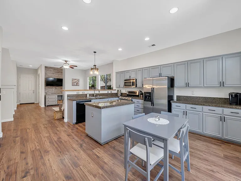 10577 Eagle Falls Way — Photo 13