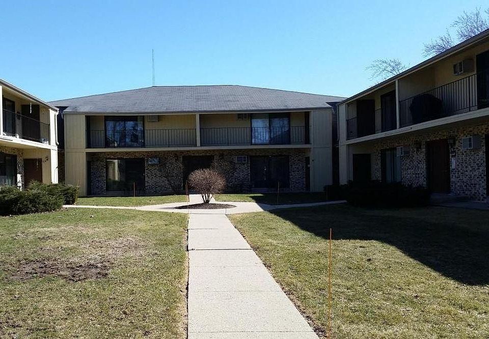 1st image of 1644 S 115th Ct APT 3