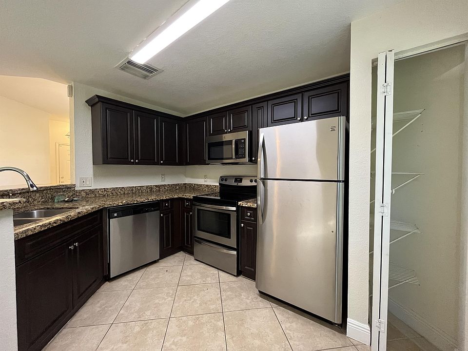 1st image of 1858 NE 5th St #1401-1-296
