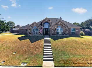 6460 Fox Run Dr, Midlothian, TX 76065