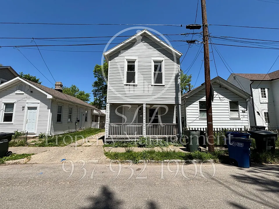 61 Little St
