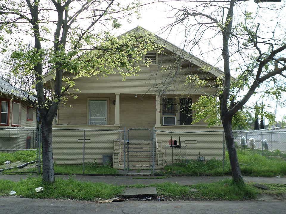 1st image of 110 E Worth St
