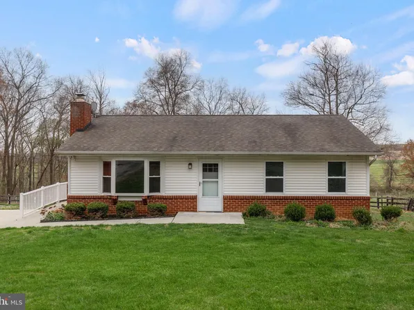 19634 Graystone Rd, White Hall, MD 21161