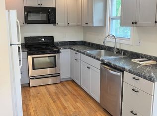 79 Locust Grove Rd, Saratoga Springs, NY 12866