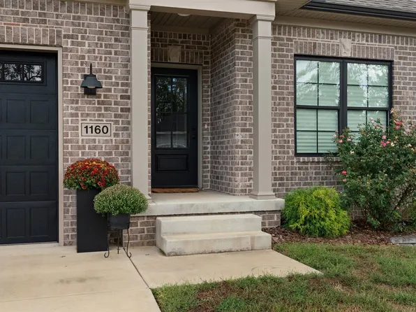 1160 County House Ln, Bowling Green, KY 42101