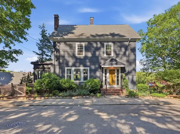 24 Cedarwood Rd, Jamaica Plain, MA 02130