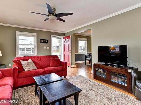 4th image of 1923 N Kenilworth St