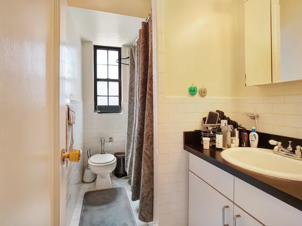 80 Cranberry Street image 4 of 11