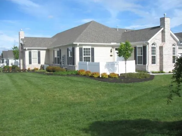 370 Revolution Cir, Christiansburg, VA 24073