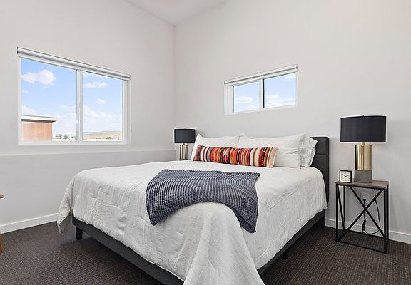 4th image of 4090 Earthwood Ln