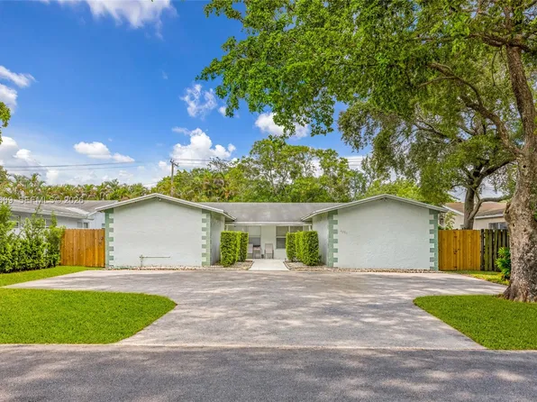 4351 SW 52nd Ct, Fort Lauderdale, FL 33314