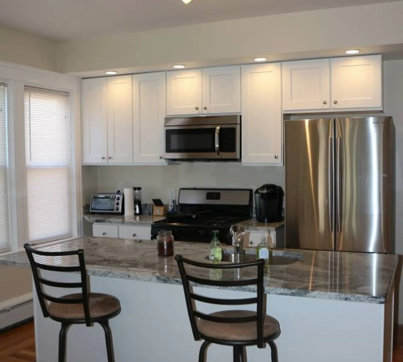Luxurious 3-bedroom apartment near PC/JWU Available January 1 , 2027 — Photo 3