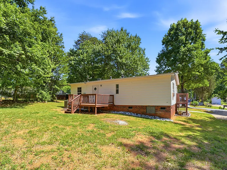 134 Knight N Gail Dr — Photo 3