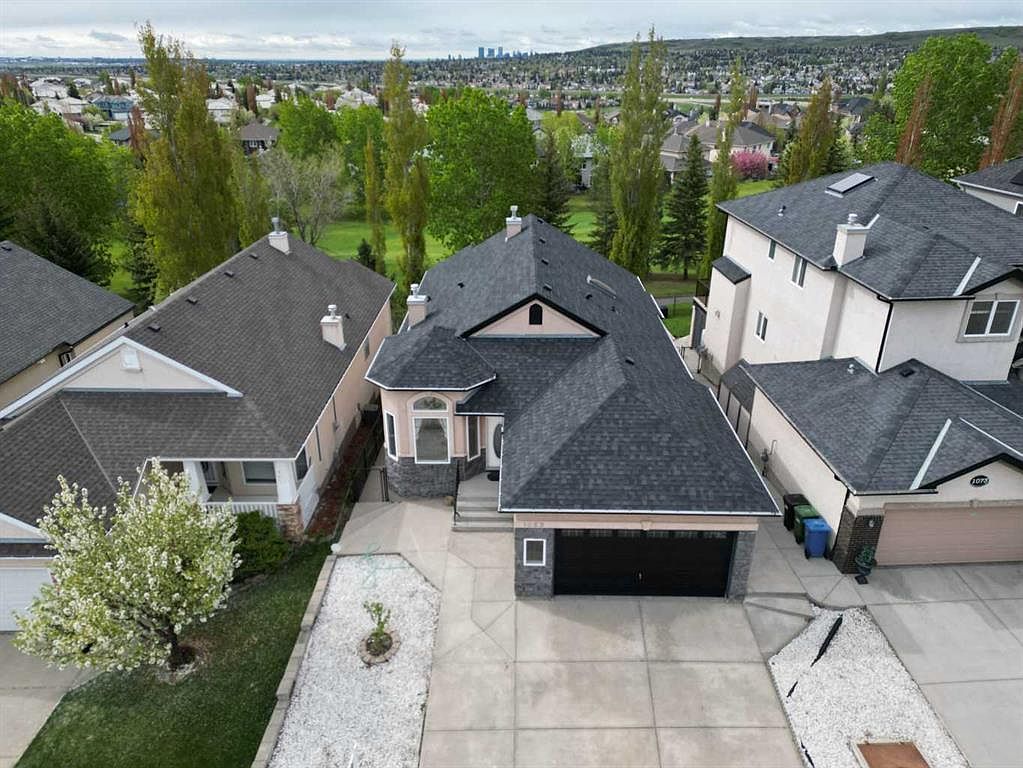 1069 N Panorama Hills Lndg NW