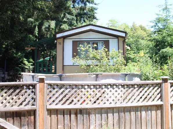 6947 Grant Rd W #35, Sooke, BC V9Z 0P2