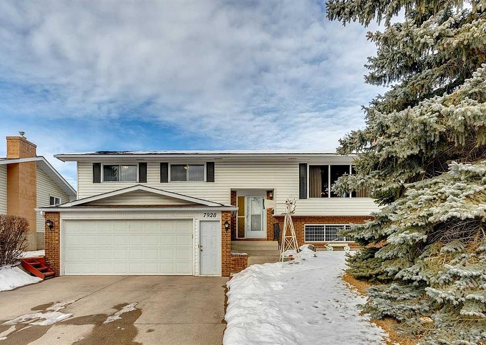 7928 S 71st Ave NW Calgary AB T3B 4J3 MLS A2109162 Zillow