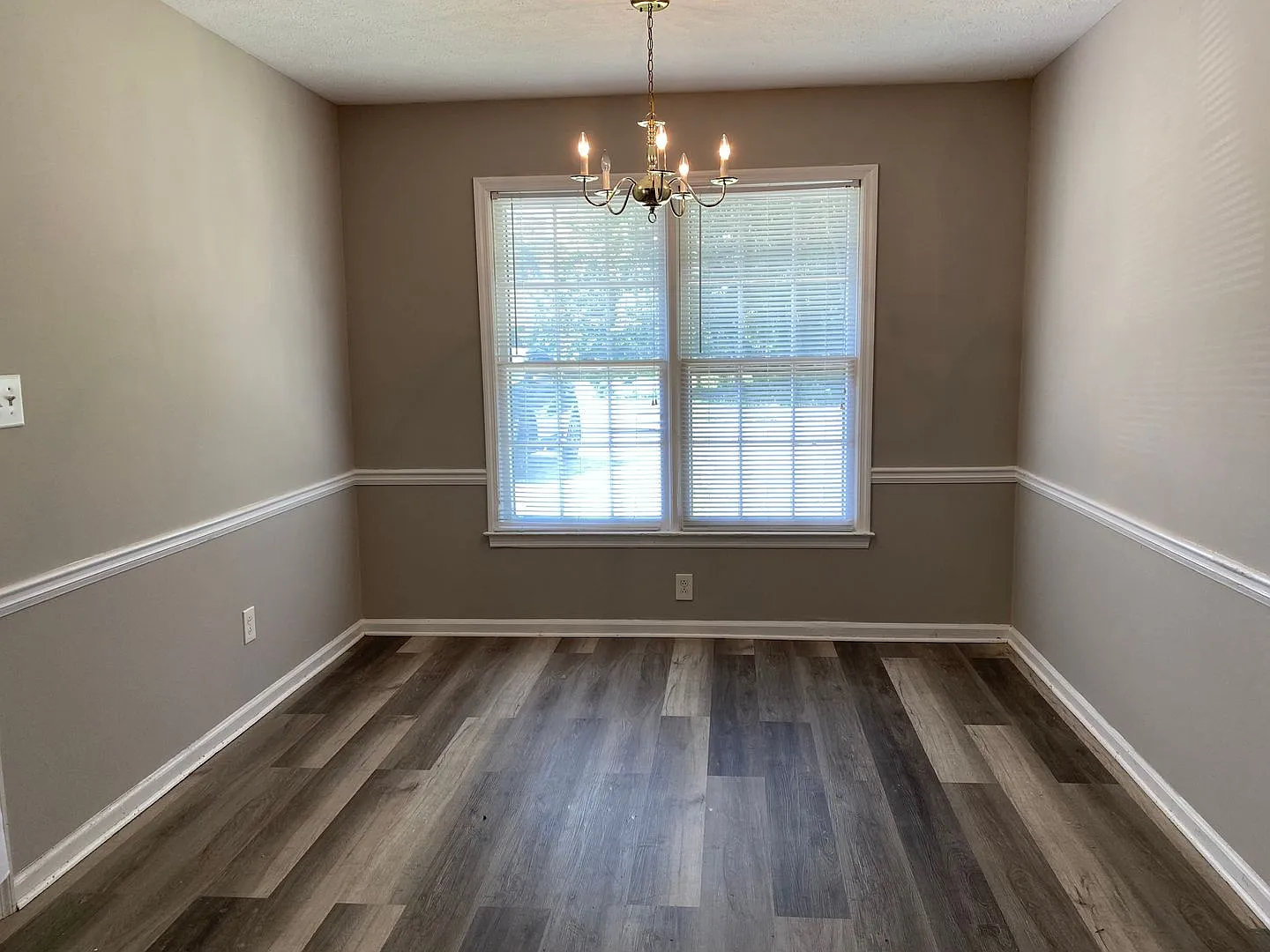 5 Deerfield Drive — Photo 4