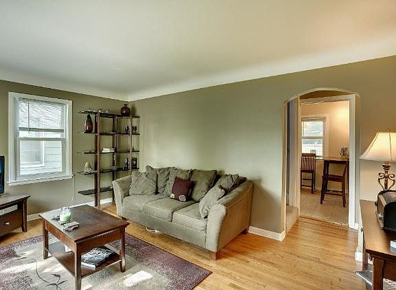 2nd image of 3142 Stinson Blvd