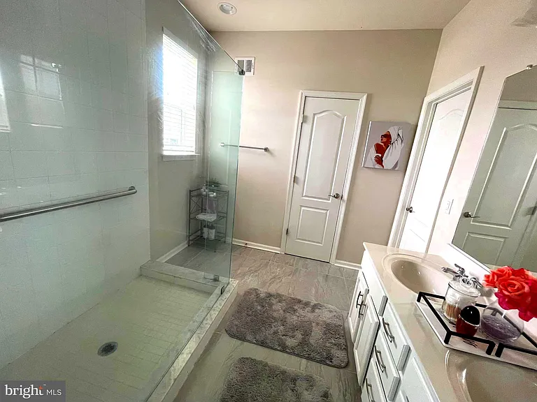 1728 Hudgins Farm Cir — Photo 35