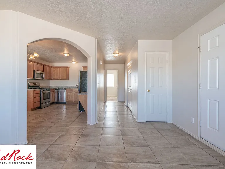 Fourplex - 620 W Evans Ridge — Photo 58