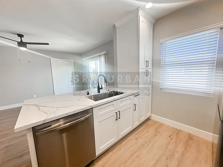 4566 36th St #15 — Photo 3