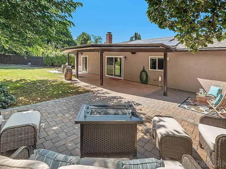 15404 Nawa Ct — Photo 40