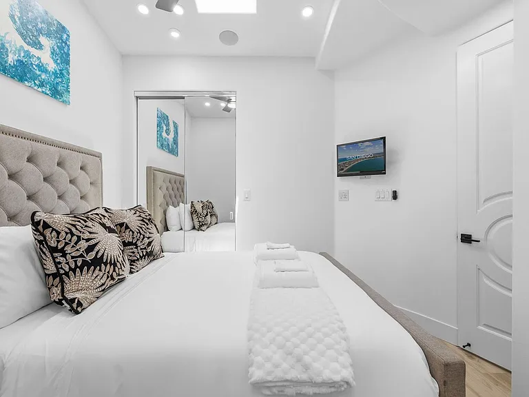 3443 Ocean Front Walk #G — Photo 11