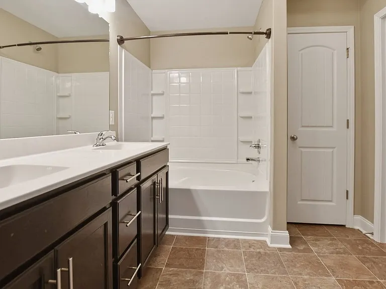 512 Sourwood Dr — Photo 13