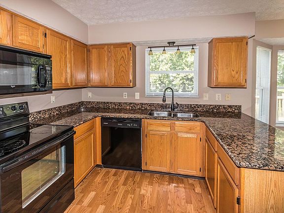 3rd image of 8286 Priestley Dr