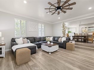 7027 Shoshone Ave, Van Nuys, CA 91406