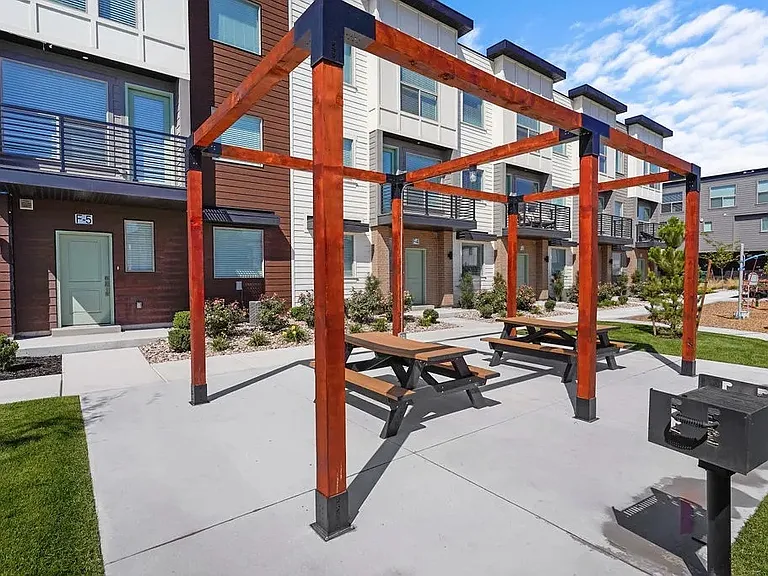 Vaseo Townhomes — Photo 57