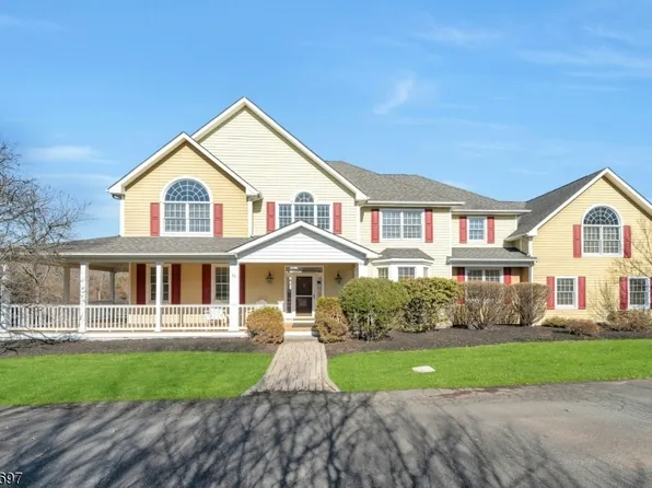 11 Dogwood Dr, Readington Twp., NJ 08889