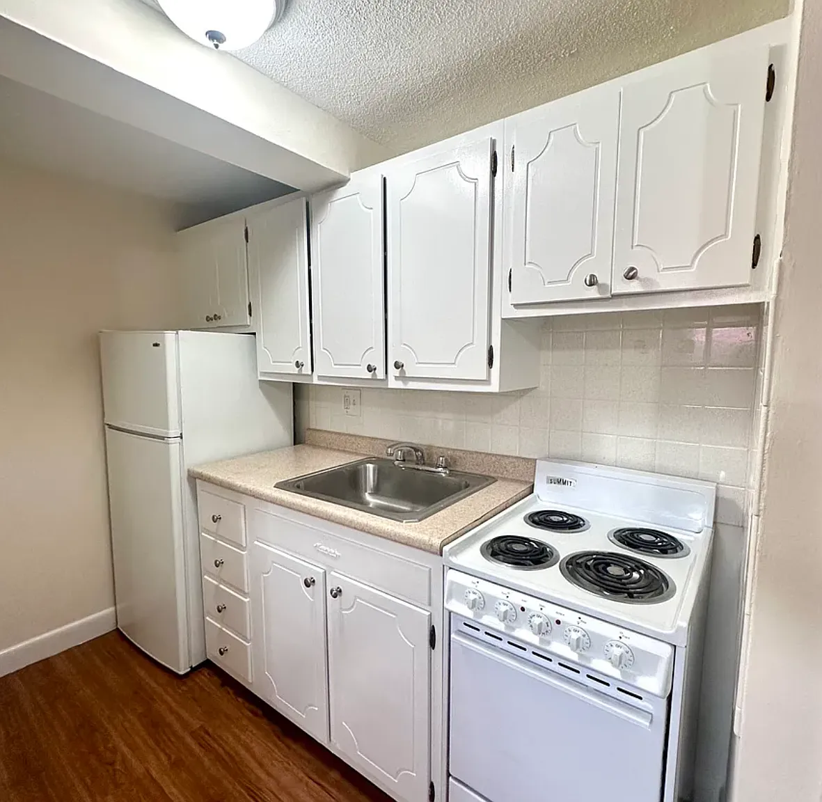 1 bed, 450 sqft, $2,000 — Photo 4