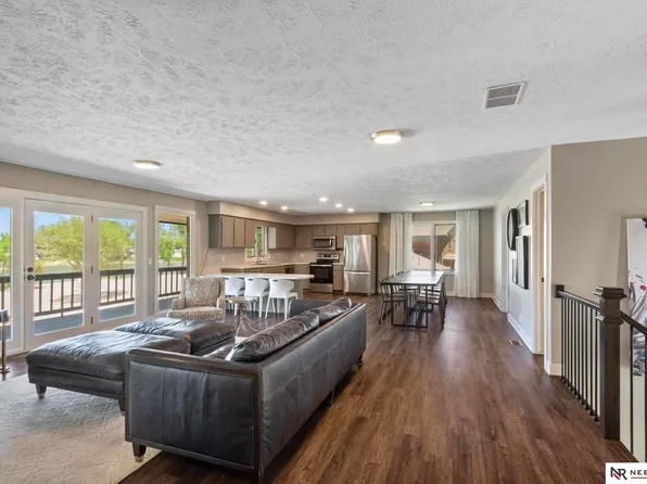 2076 Sunset Dr, Cedar Creek, NE 68016