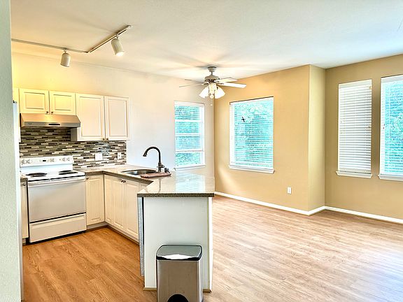 5th image of 2680 139th Ave SE APT 7