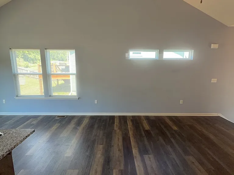 112 S McGee St — Photo 9