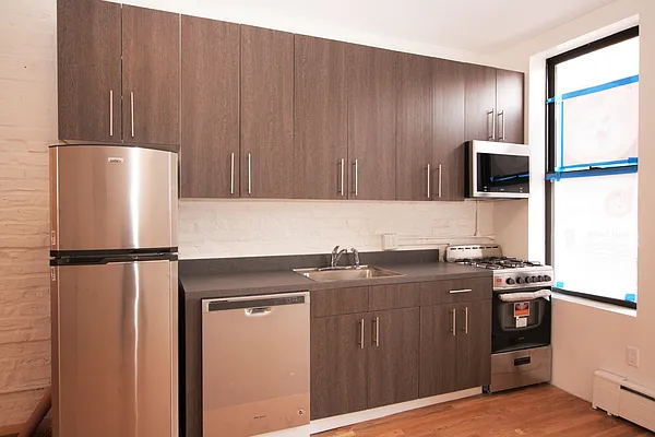 Rented by R New York | media 4