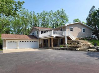 2591 Fitchrona Rd, Verona, WI 53593
