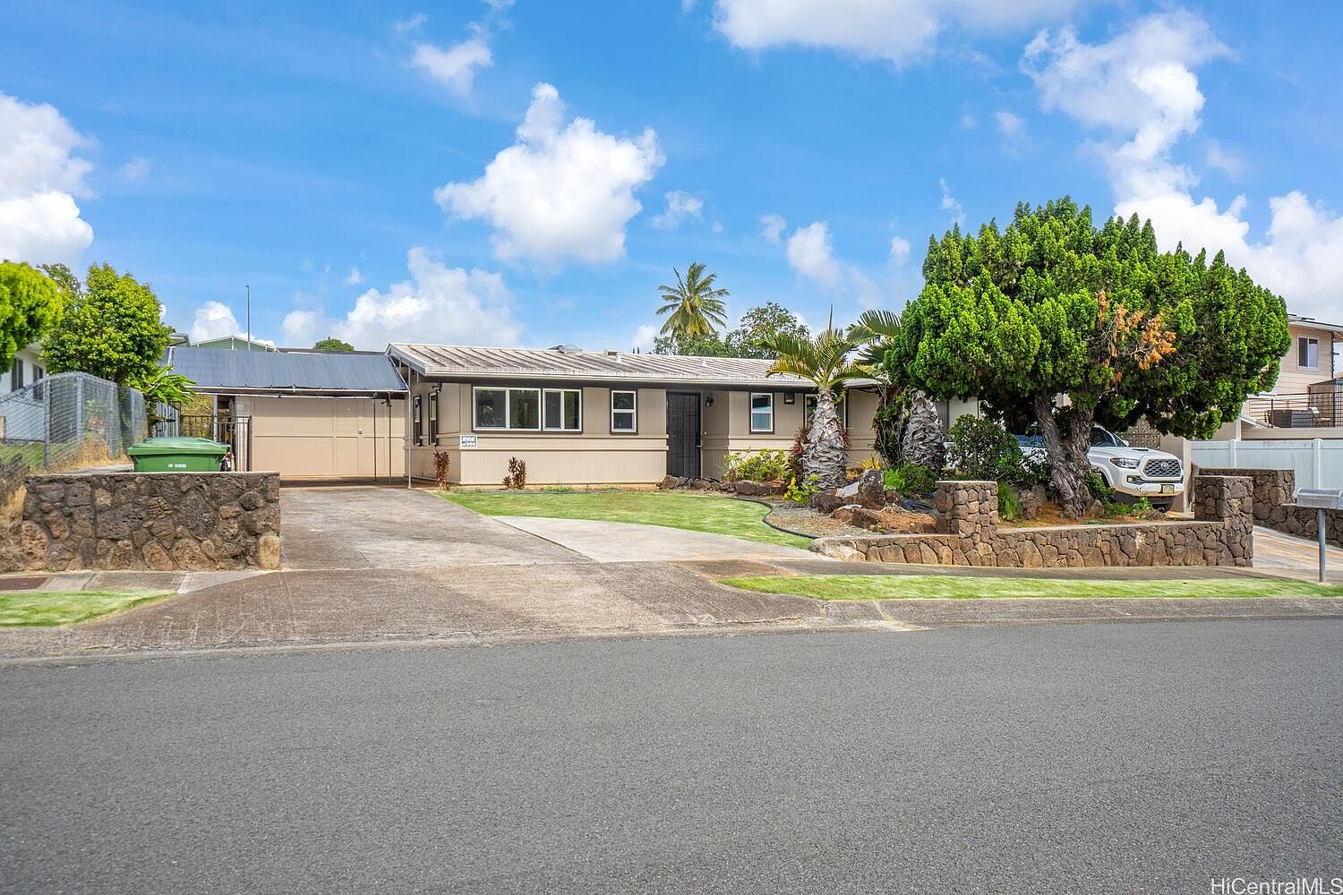981212 Lauhulu St, Aiea, HI 96701 Zillow