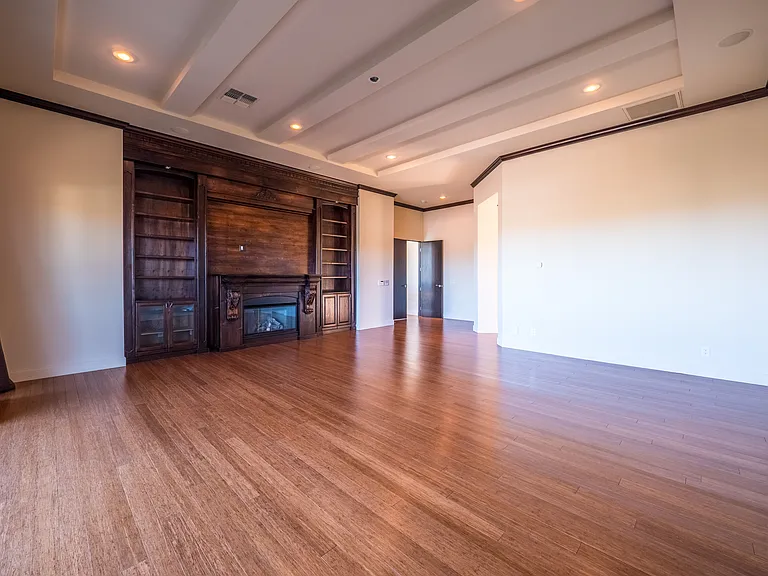 7426 Yonie Ct — Photo 43
