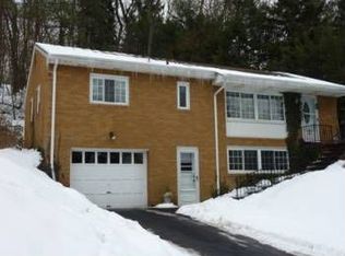 116 Kentzel Rd, Pittsburgh, PA 15237