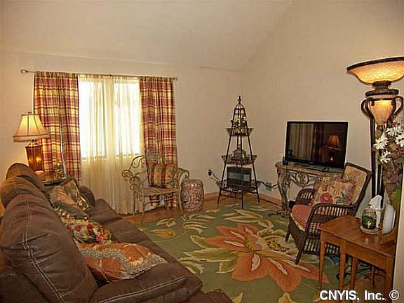 2nd image of 593 Village Blvd N #593