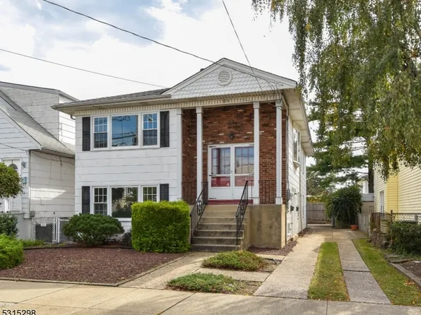 72 Country Village Rd, Jersey City, NJ 07305