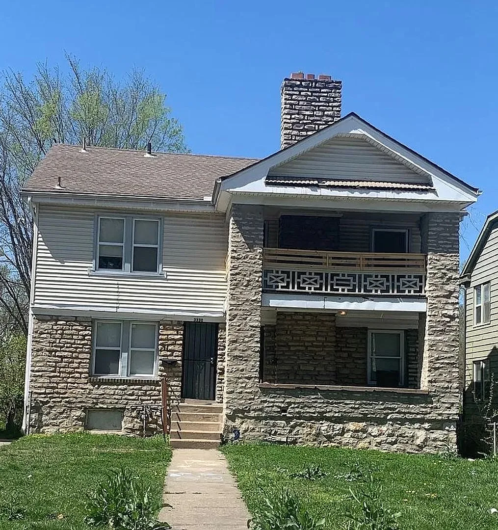 3328 - 3330 Agnes Ave — Photo 1