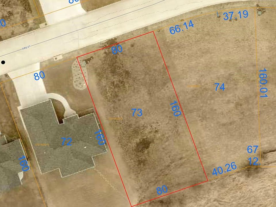 2nd image of 521 33rd St